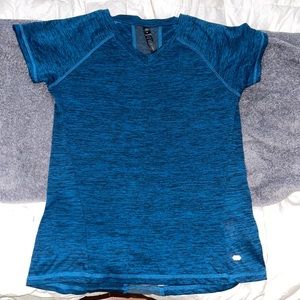 LEG3ND Women Lightweight Contrast Mesh Split Back Activewear Top